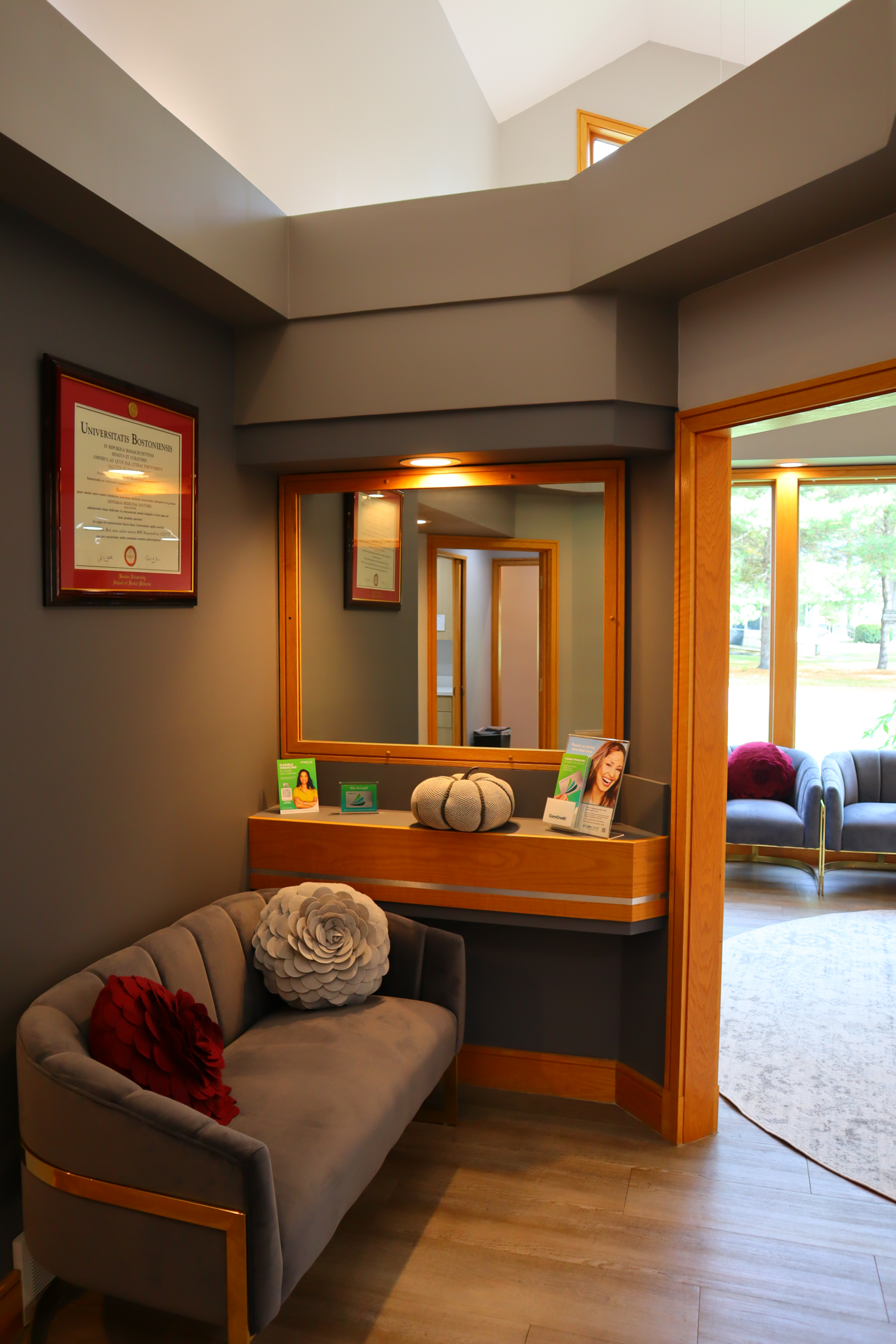 Warm, welcoming waiting area at Sandu Family Dentistry